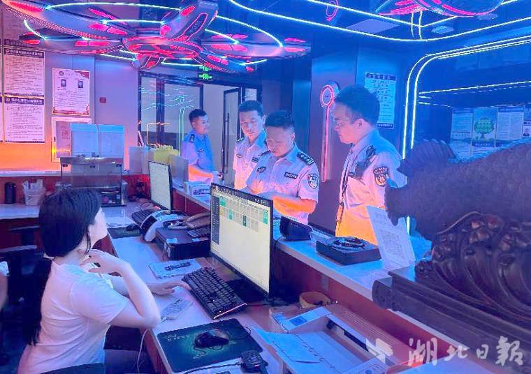 护航青春不缺席 崇阳县开展未成年人?；ぷㄏ钚卸? /></a></i>  
						   <span id=